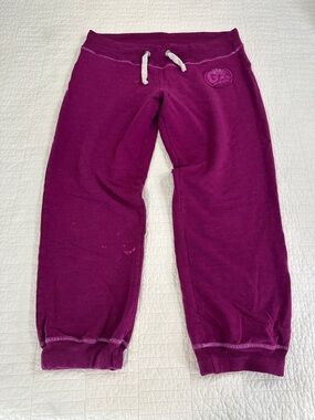 Gap Athletic Vintage Jogger Capri Length Medium Plum Raspberry color